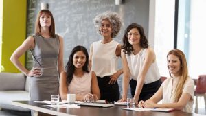 Mujeres profesionales, emprendedoras, empresarias y directivas con Experthree